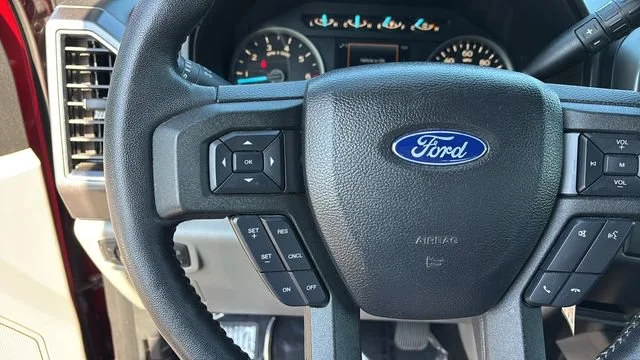 Used 2018 Red Ford XLT image 24