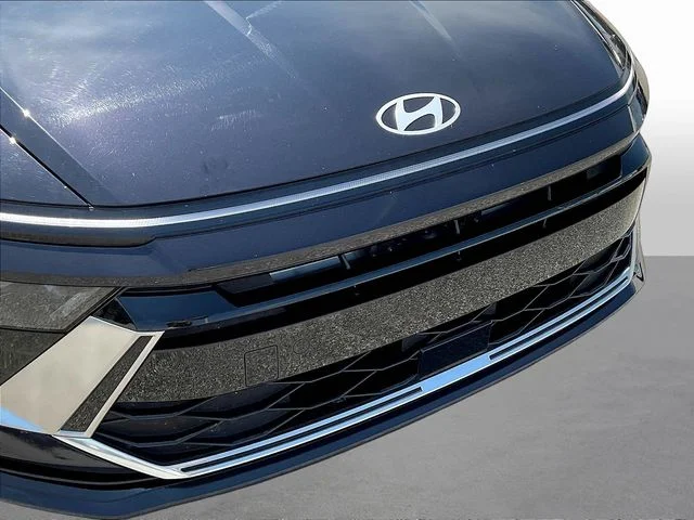 Used 2025 Blue Hyundai SEL image 34