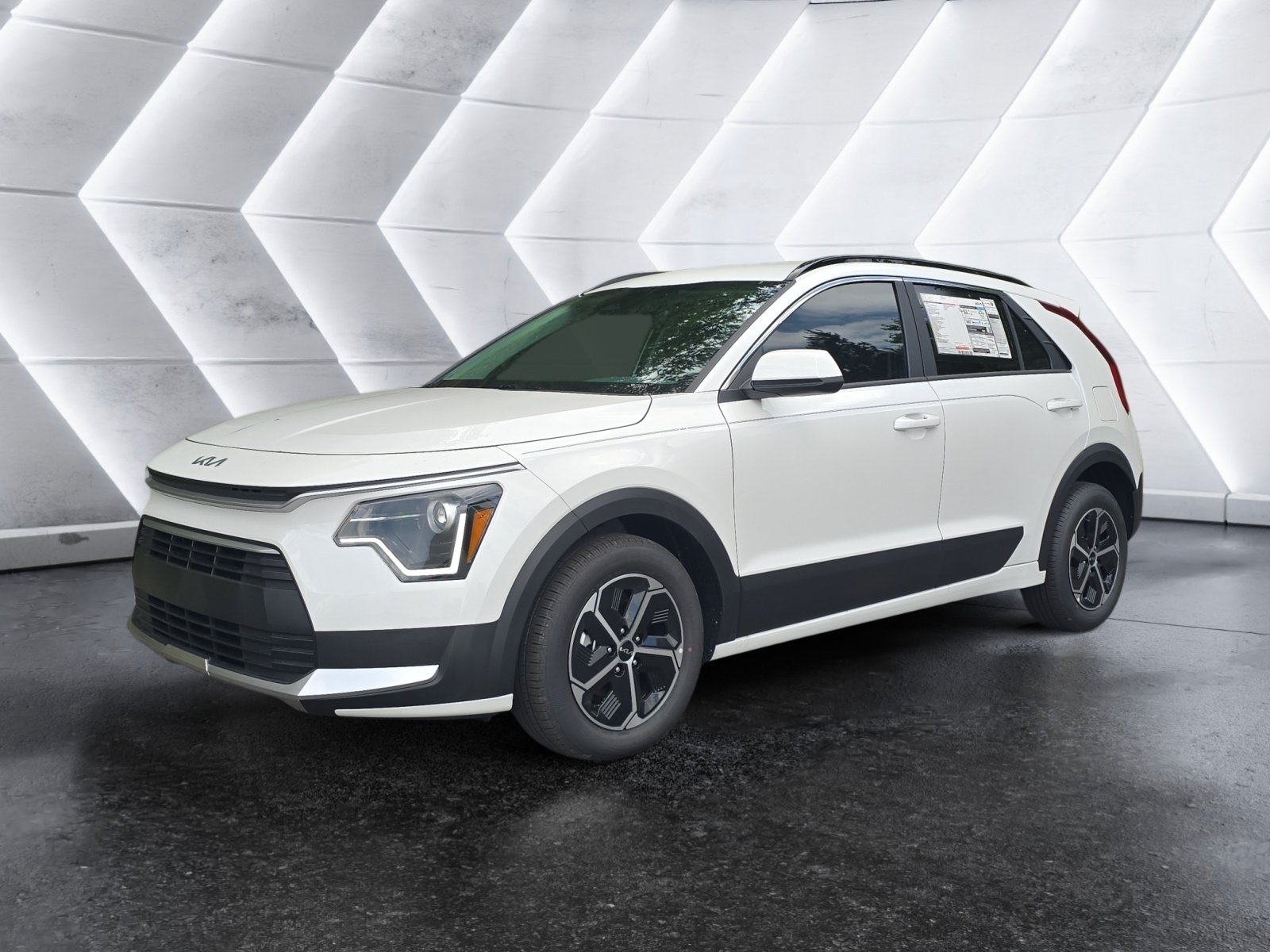 2026 Kia Niro LX HEV's photo