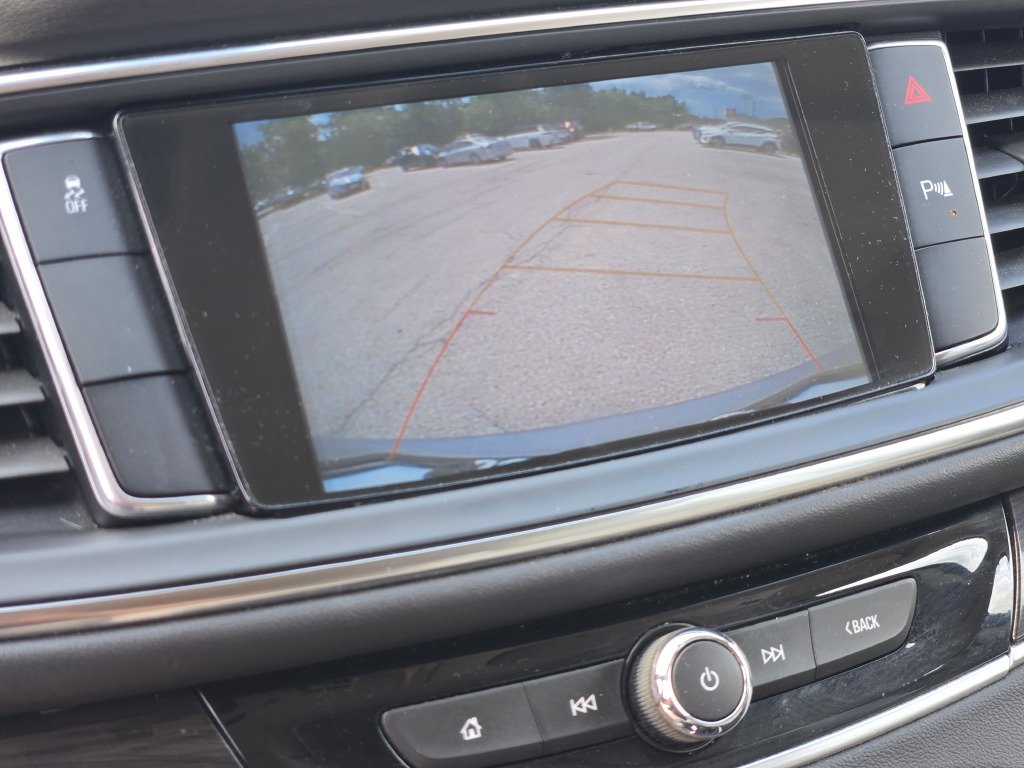 Used 2018 Silver Buick Essence image 38