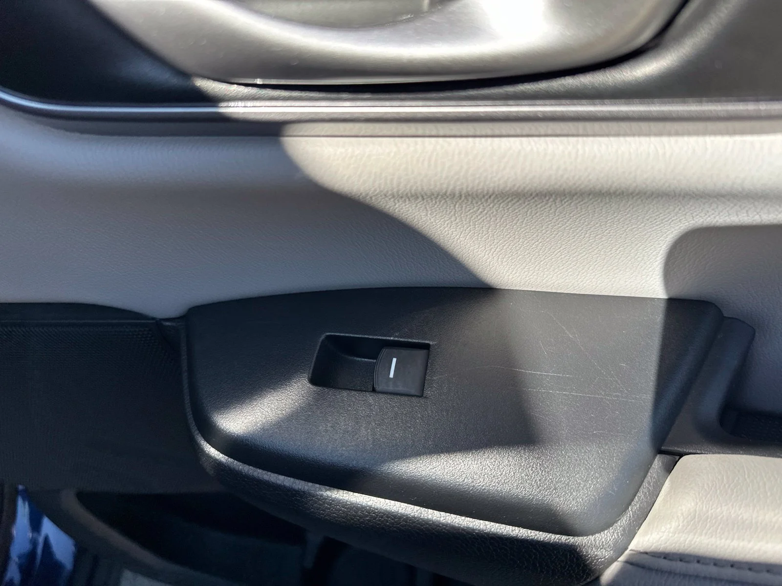 Used 2017 Blue Honda EX-L image 34