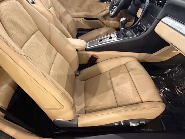 Used 2017 White Porsche Carrera 4S image 22