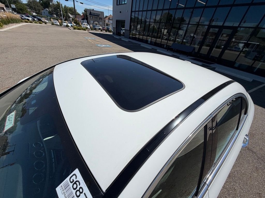 Used 2022 White Mercedes-Benz E 350 image 9