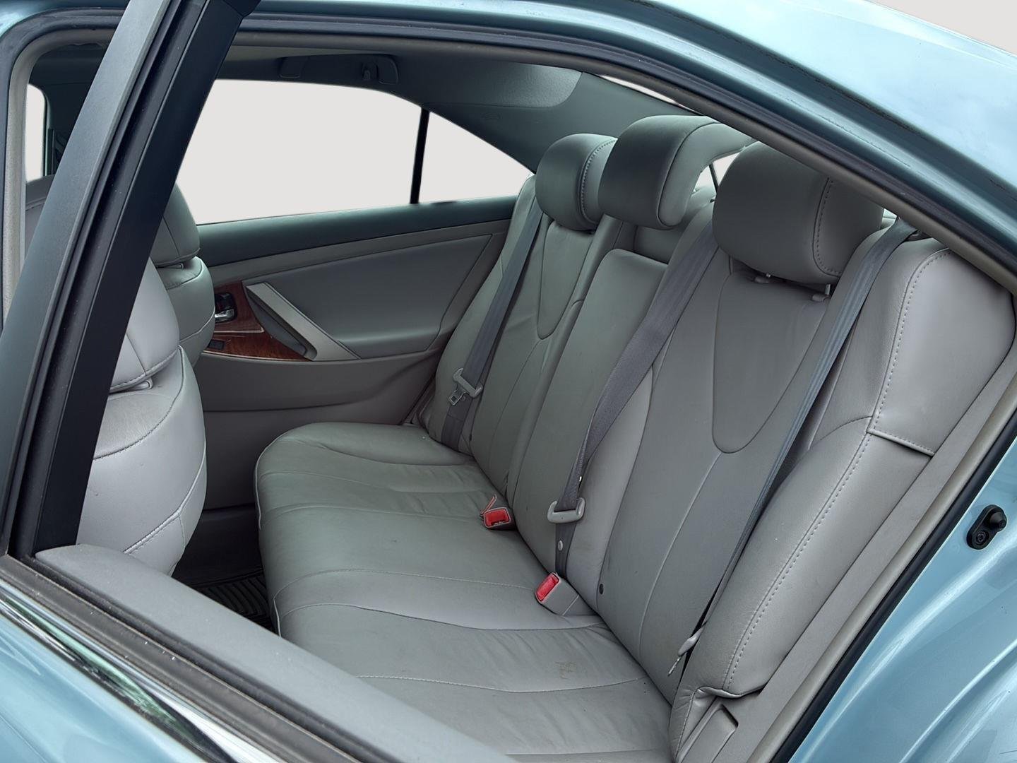Used 2009 Sky Blue Pearl Toyota XLE image 5