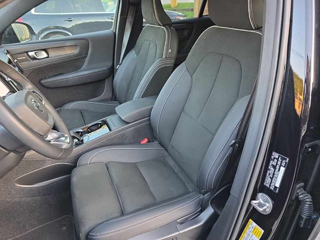 Used 2023 Black Volvo Ultimate image 8