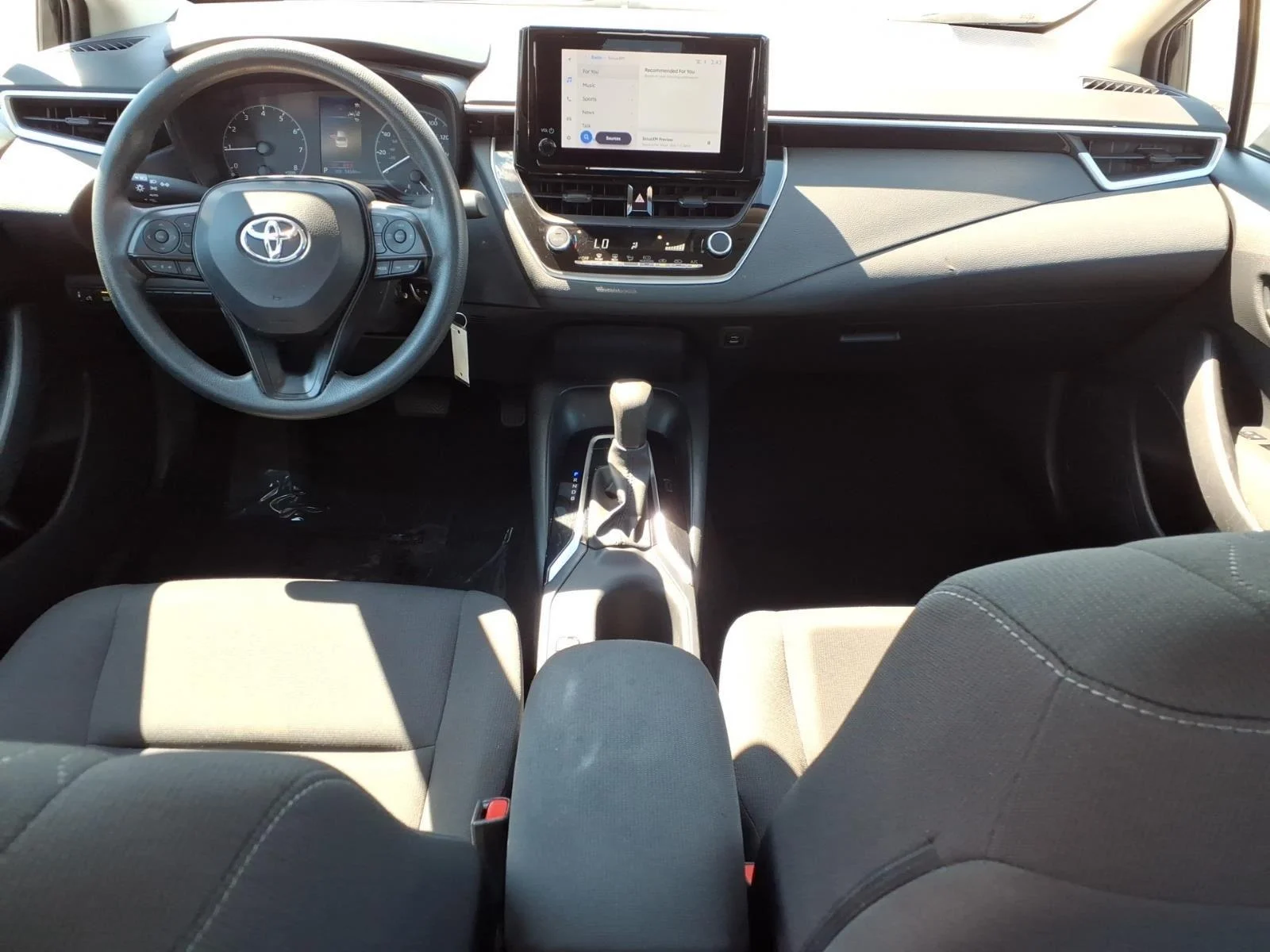 Used 2024  Toyota LE image 17