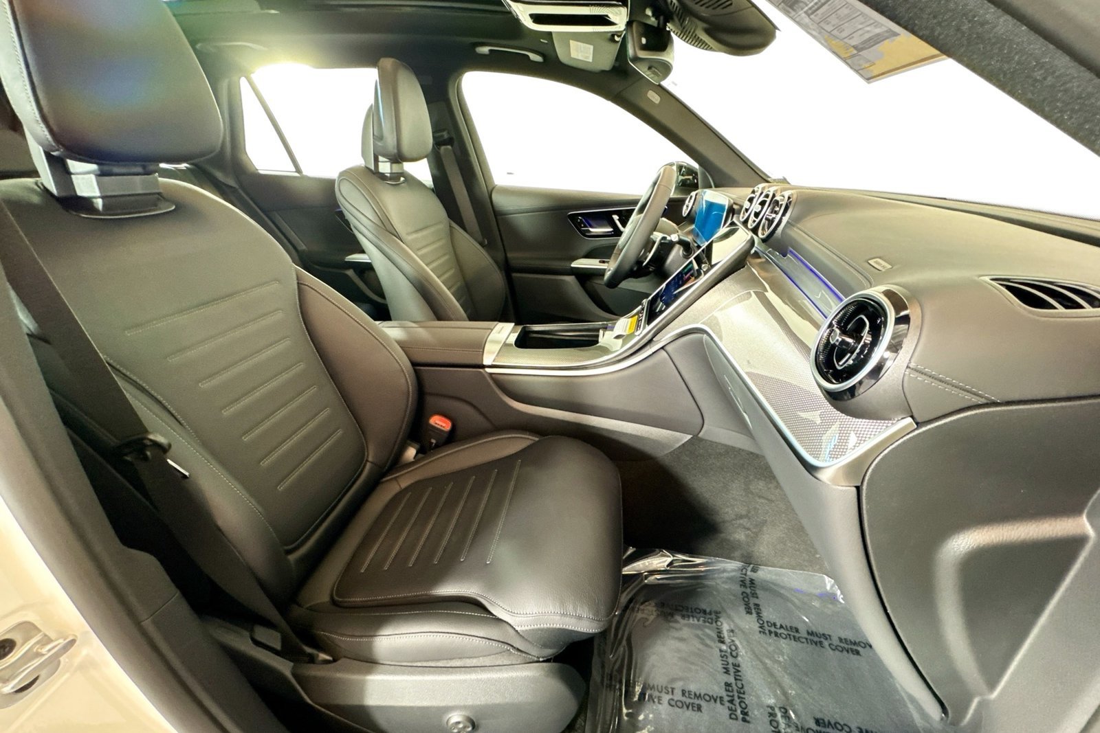 New 2026 Polar White Mercedes-Benz AMG® GLC 43 image 26
