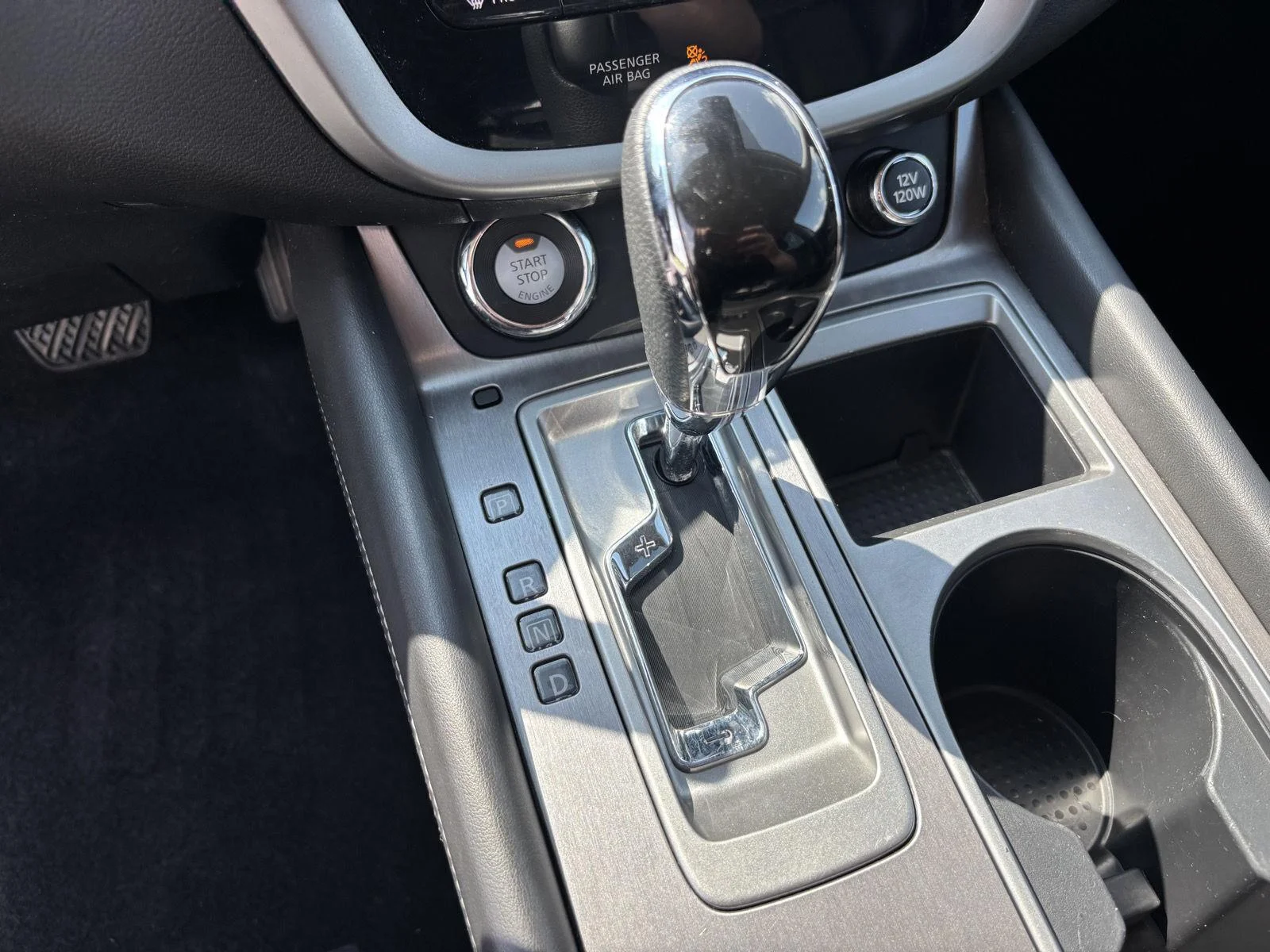 Used 2023  Nissan SV image 31