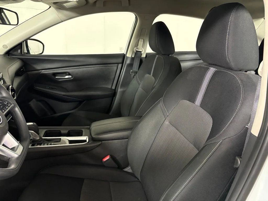 Used 2025 White Nissan SV image 17