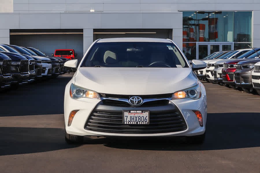 Used 2015 Toyota Camry LE with VIN 4T4BF1FKXFR464714 for sale in Costa Mesa, CA