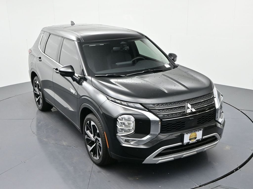 New 2025 Black Mitsubishi SE image 12