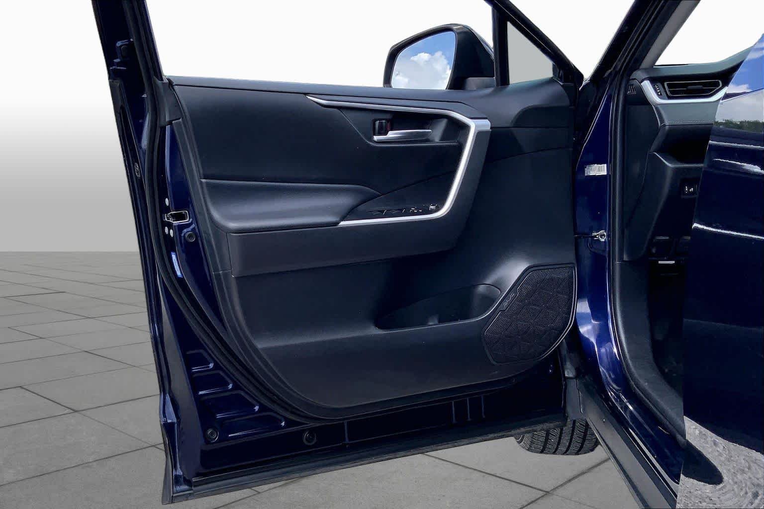 Used 2020 Blueprint Toyota XLE image 21