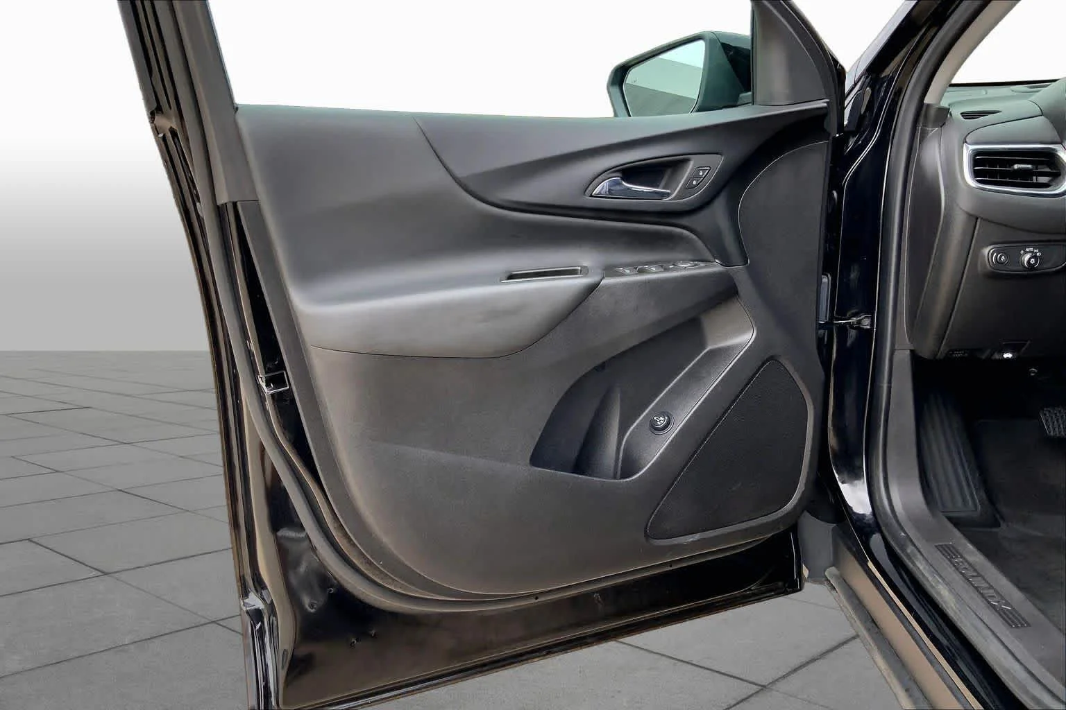 Used 2024 Mosaic Black Metallic Chevrolet LT image 22