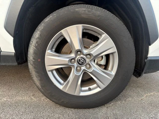 Used 2025 White Toyota XLE image 32