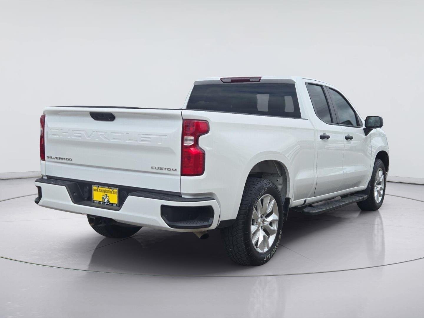 Used 2024 Summit White Chevrolet Custom image 5