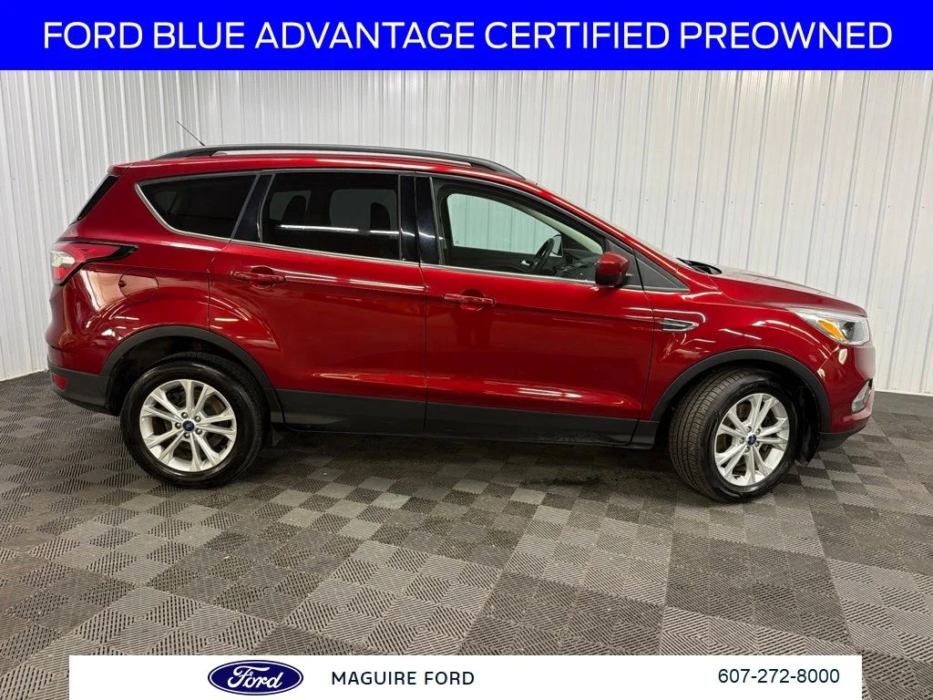 Used 2018 Red Ford SE image 3