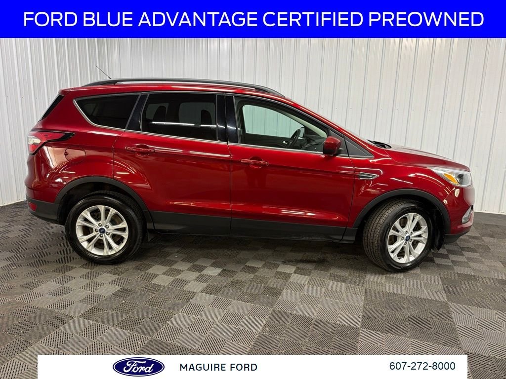 Used 2018 Red Ford SE image 3