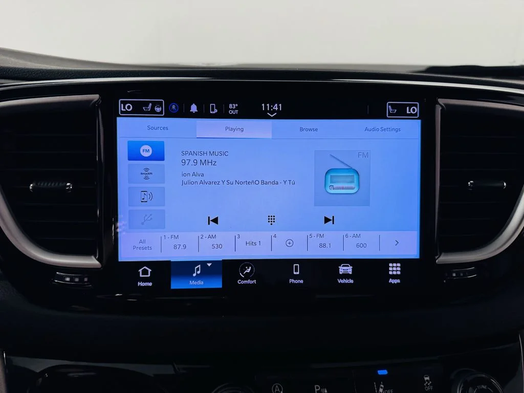 Used 2023 Black Chrysler Touring L image 14