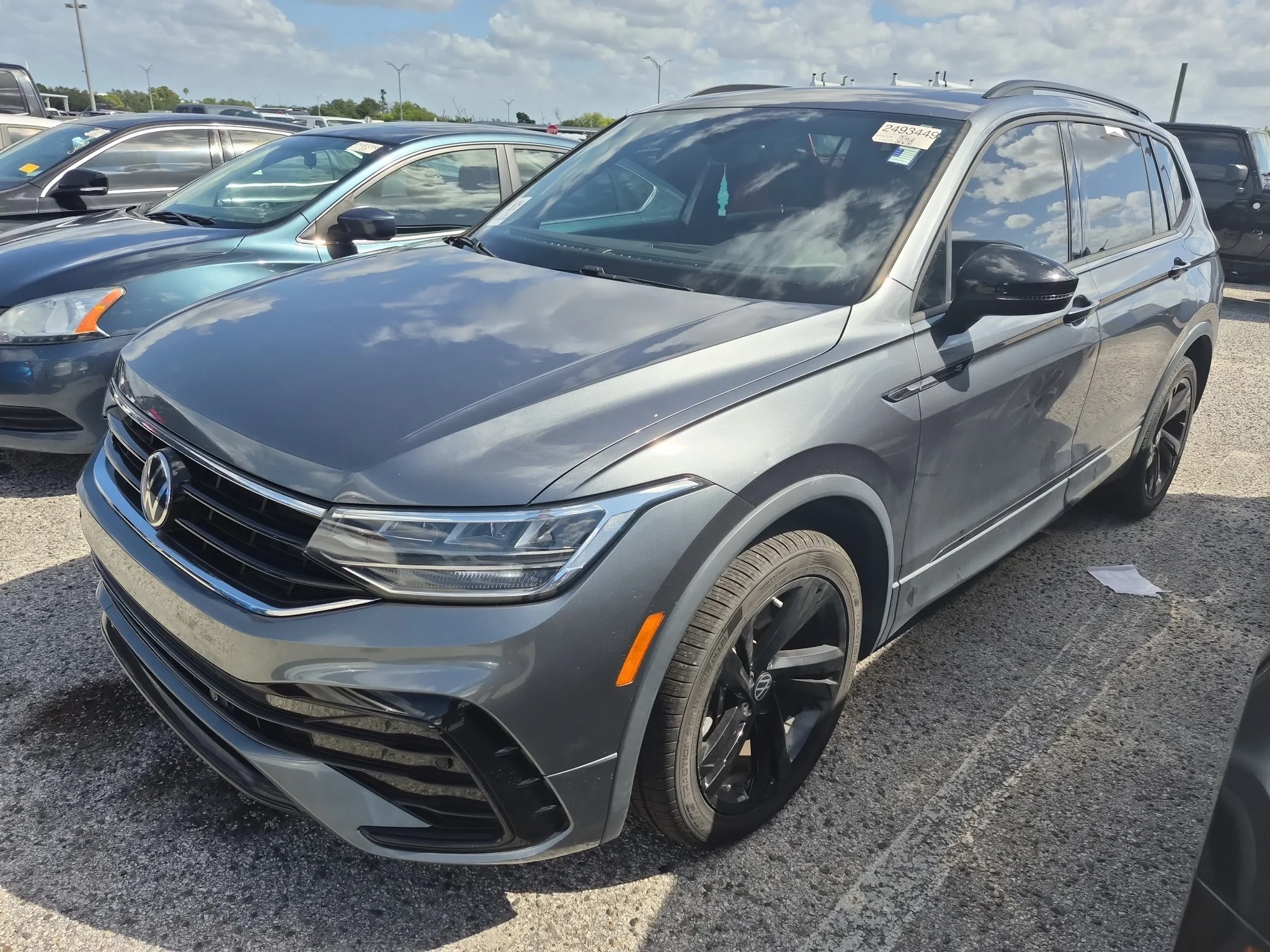 Used 2023 Platinum Gray Metallic Volkswagen SE R-Line Black image 5