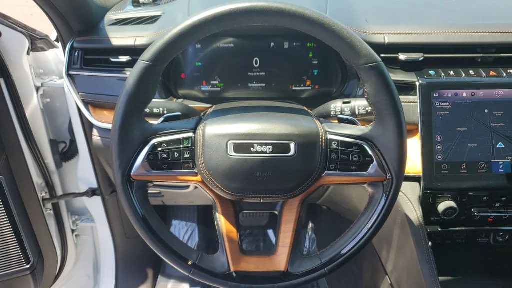 Used 2022 White Jeep Summit Reserve 4xe image 32