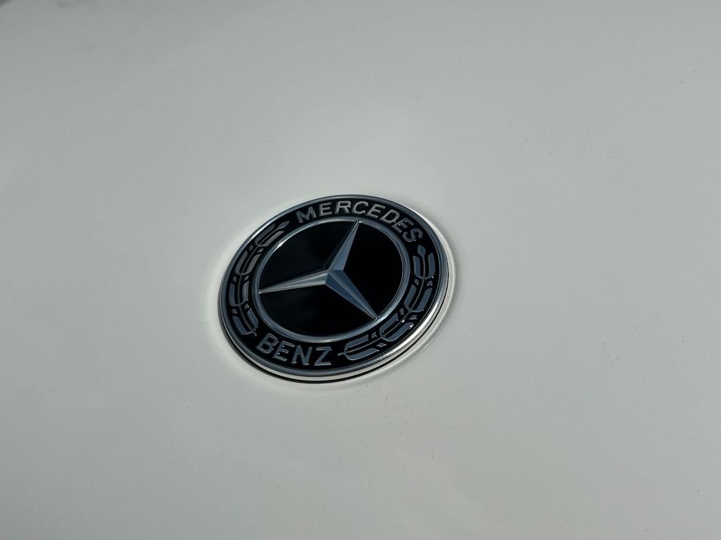 New 2026 Polar White Mercedes-Benz GLC300 image 29