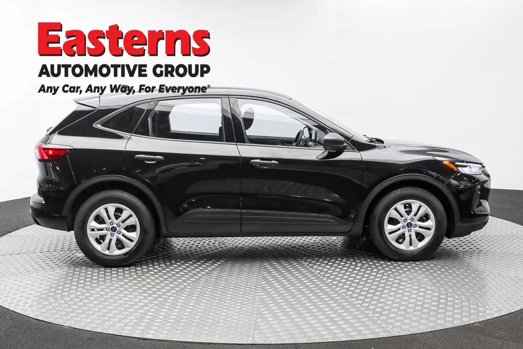 Used 2023 Black Ford Base image 4