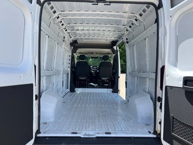 Used 2025 White Ram High Roof image 36