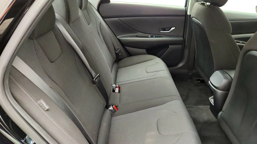 Used 2025 Abyss Black Hyundai SE IVT image 20