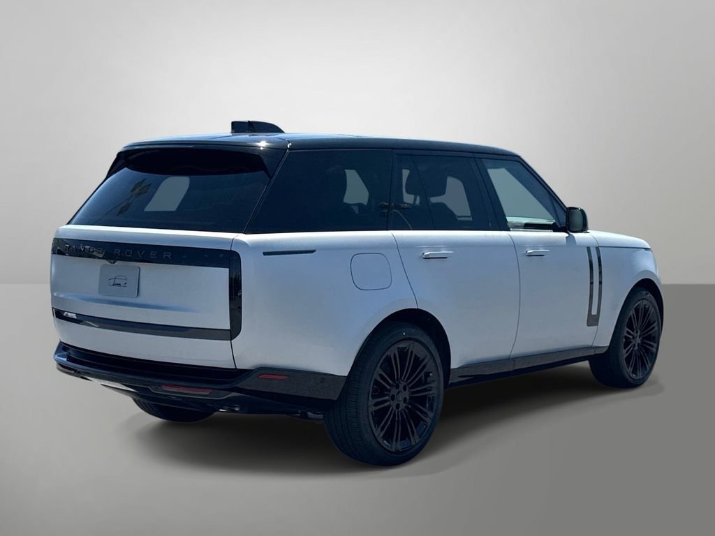 New 2026 Ethereal Frost Satin Land Rover SE image 26