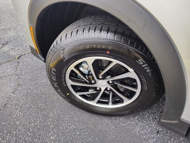 New 2026 Gray Mitsubishi ES image 10