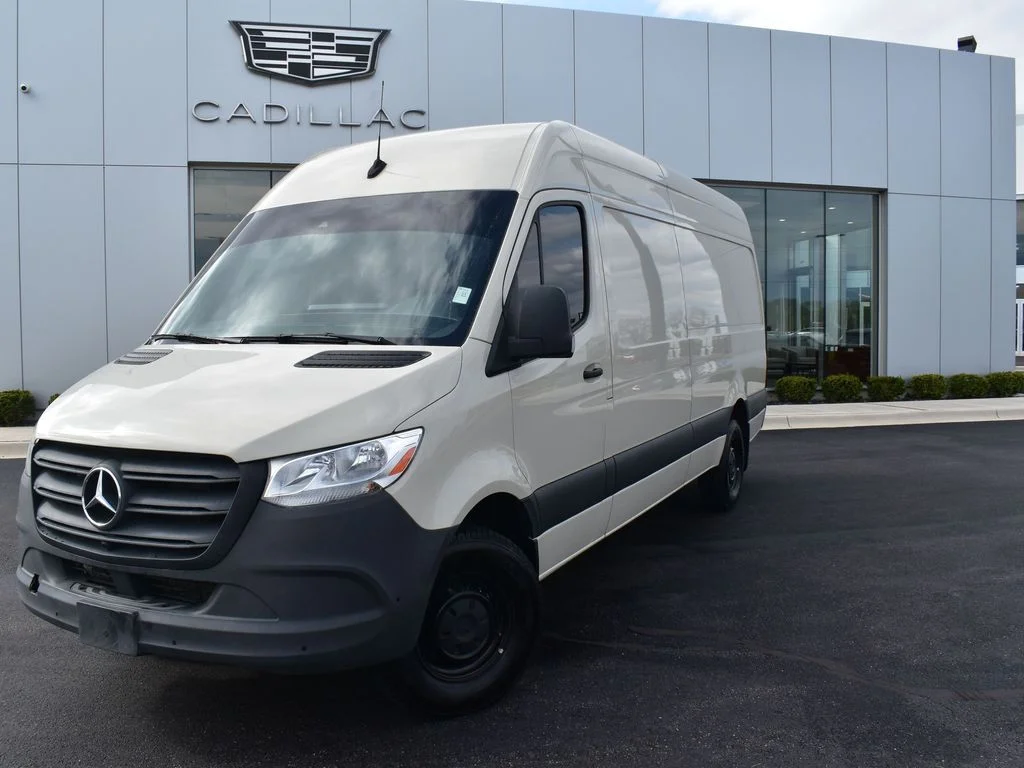Used 2024 Gray Mercedes-Benz Cargo 170 WB image 5