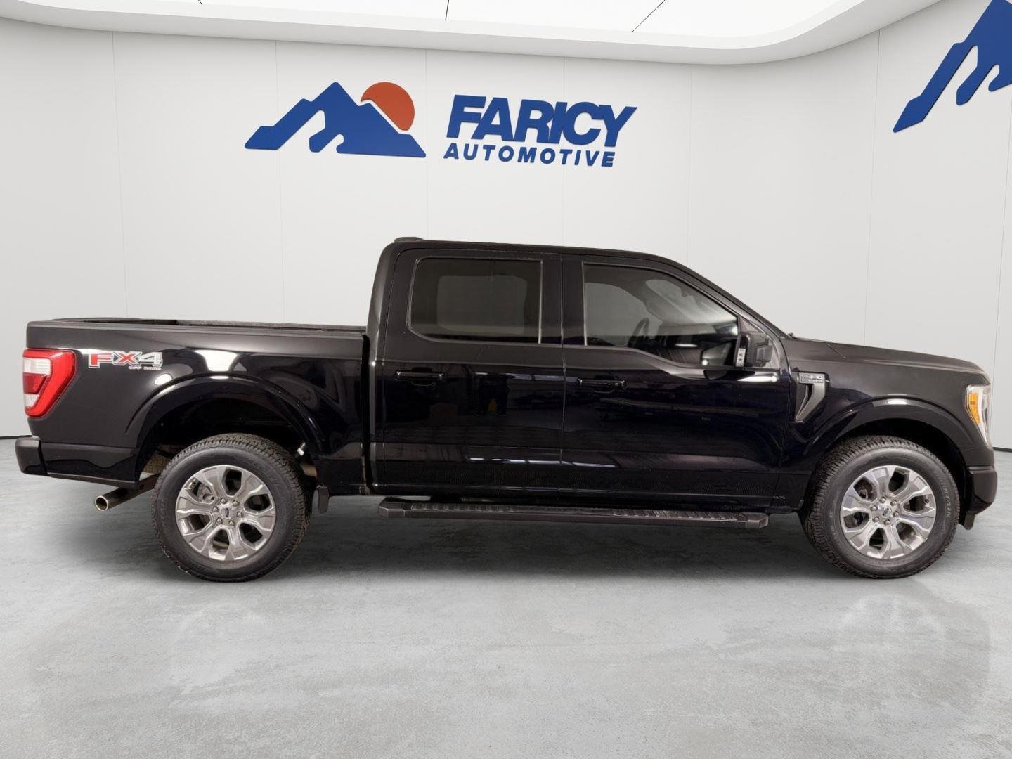 Used 2022 Agate Black Ford LARIAT image 9