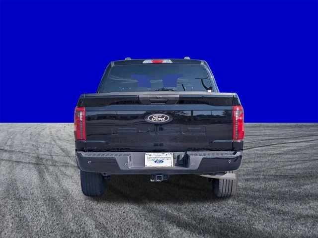 New 2026 Agate Black Metallic Ford XLT image 5