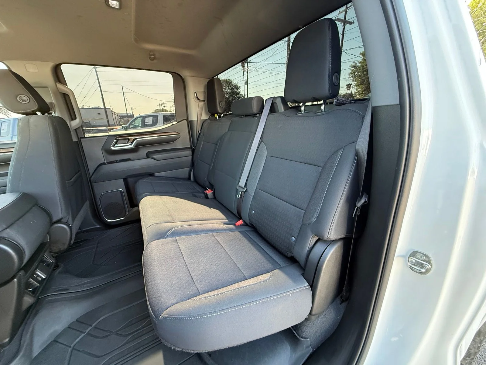 Used 2024 White Chevrolet LT image 19
