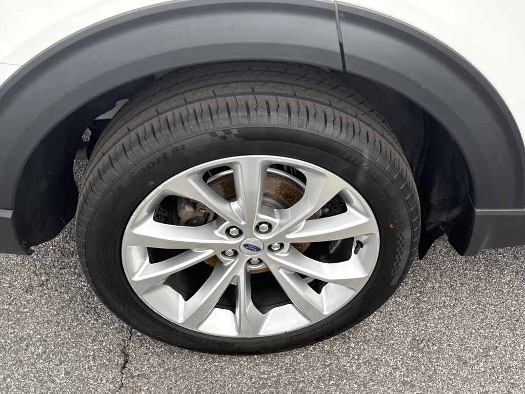Used 2023 White Ford Platinum image 15