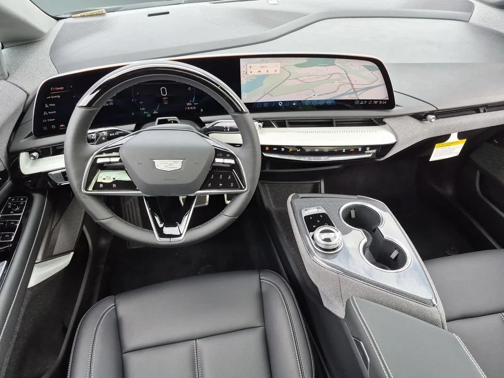 Used 2027 Black Cadillac Luxury image 19