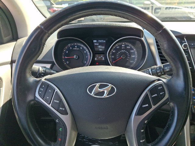 Used 2016 Gray Hyundai Base image 17