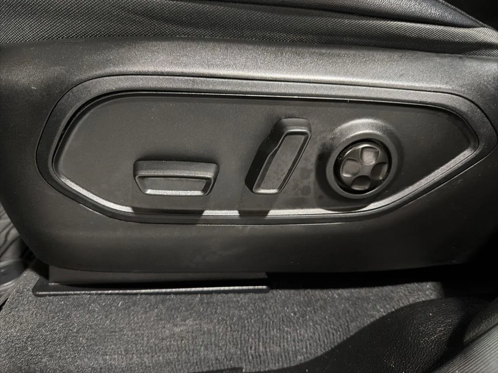 Used 2023 Gray Jeep Altitude X image 23