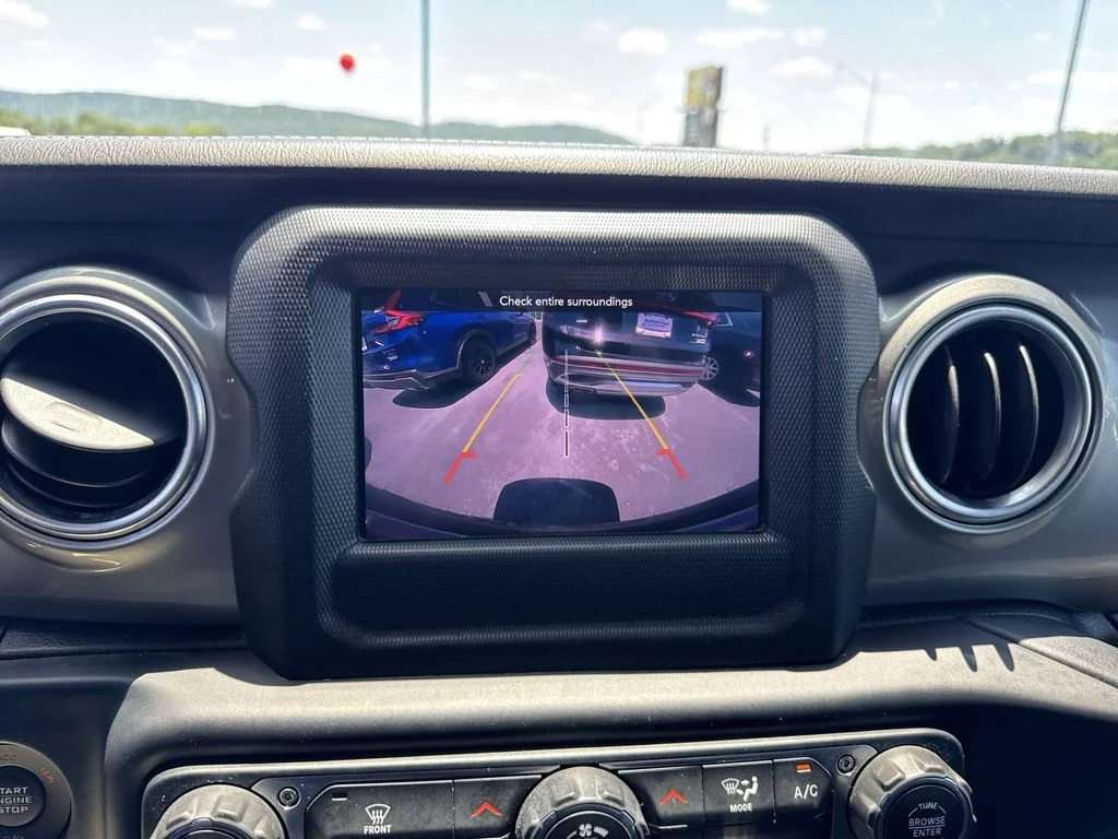 Used 2019 Blue Jeep Unlimited Sahara image 17