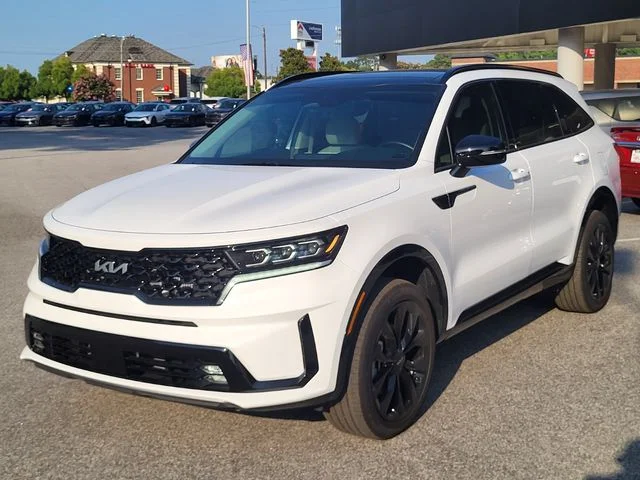 Certified Used 2023 White Kia SX image 7