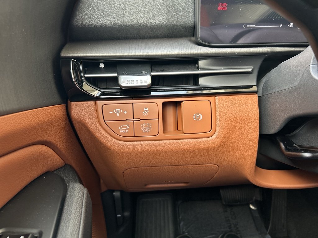 New 2026 Wolf Gray Kia X-Line image 27