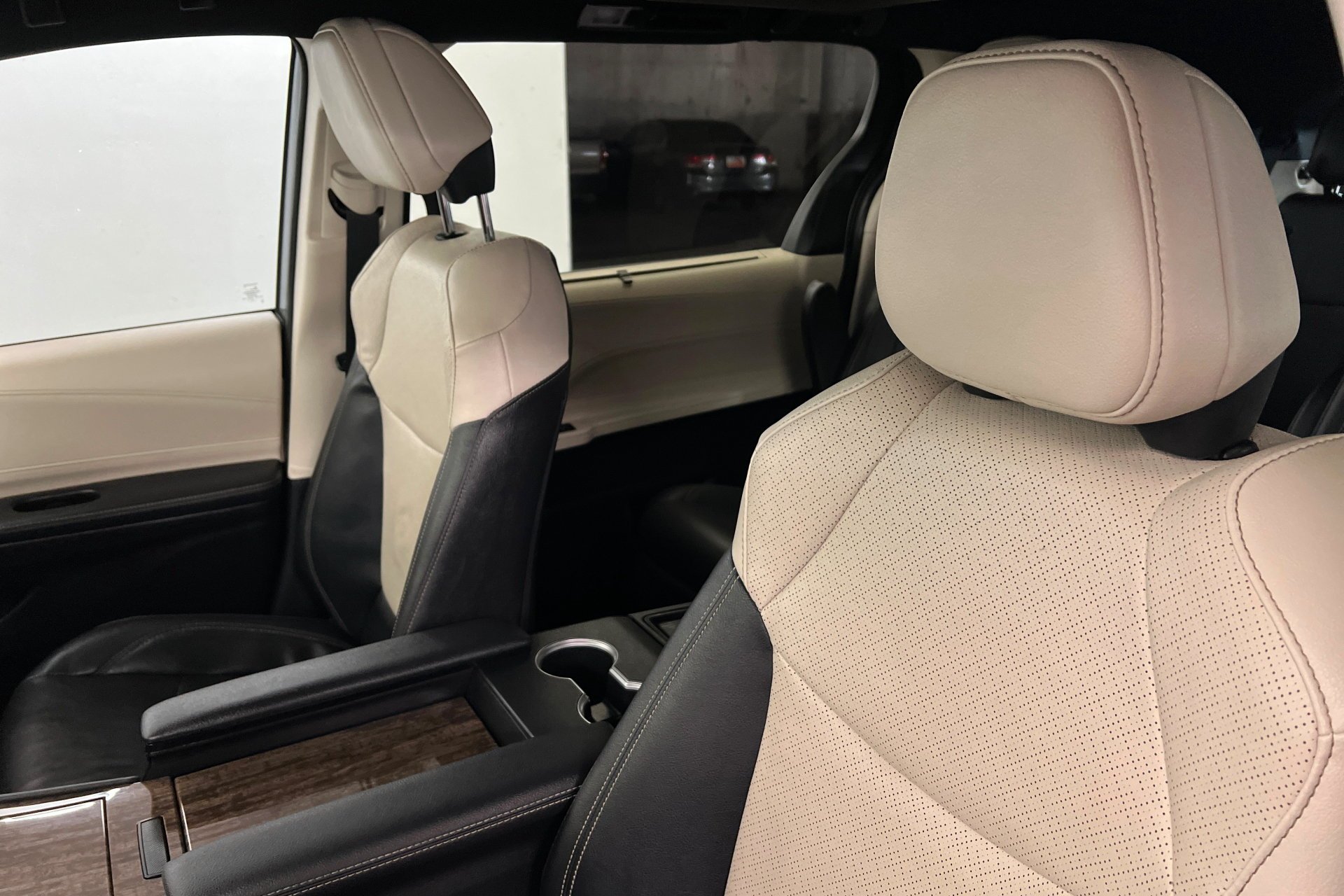 Used 2026 Gray Toyota Platinum image 17