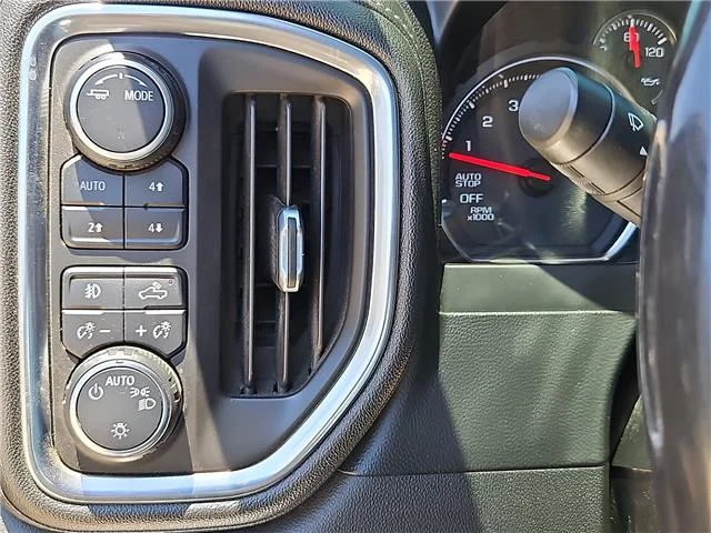 Used 2020 Havana Brown Metallic Chevrolet RST 4x4 Crew Cab 5.75 ft. box 147.4 in. WB image 13