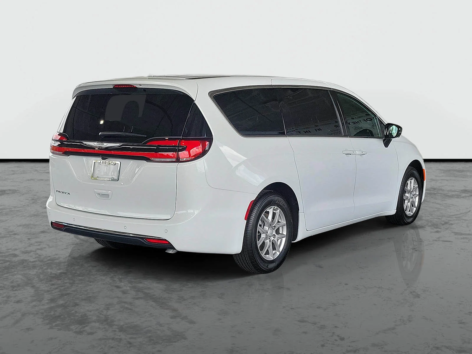 New 2026 Bright White Clear-Coat Exterior Paint Chrysler Select image 1