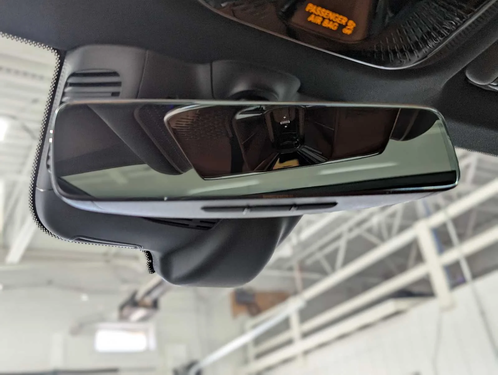 Used 2025 Black Mercedes-Benz GLC 300 image 31