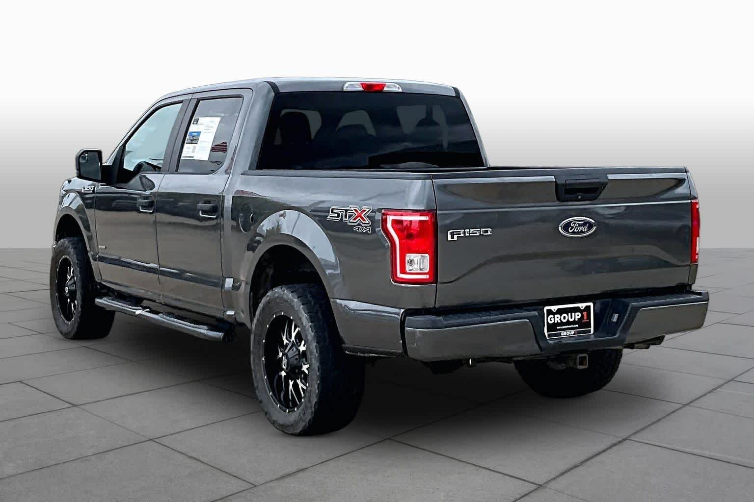 Used 2017 Magnetic Metallic Ford XL image 8