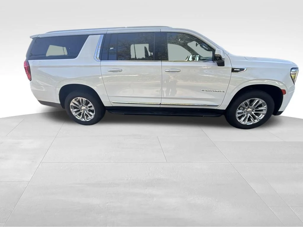 Used 2021 White GMC SLT image 8