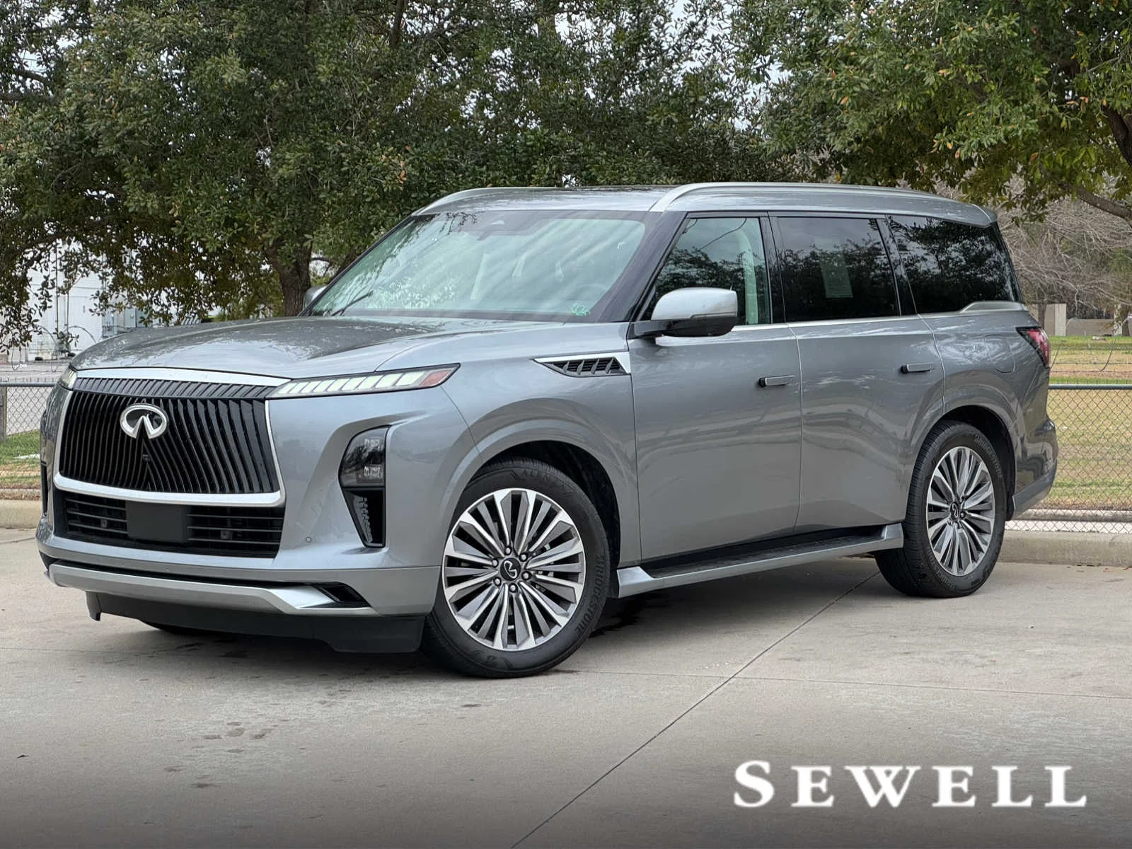 2025 INFINITI QX80 Sensory 4WD's photo
