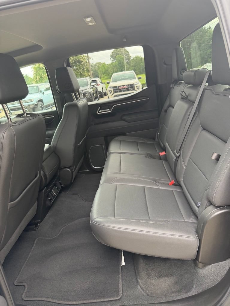 Used 2025 Onyx Black GMC SLT image 22