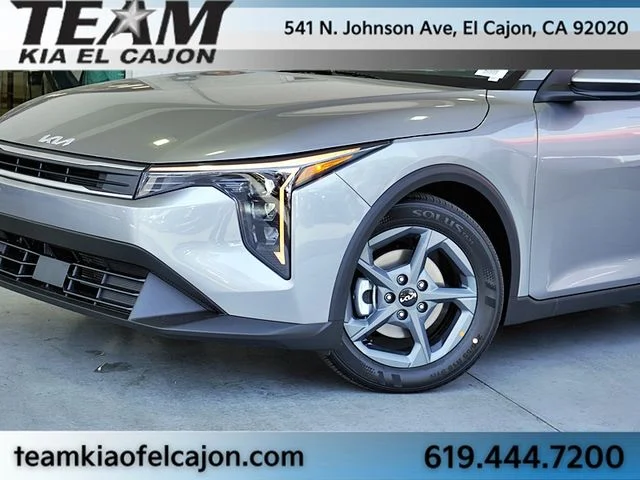 New 2026 Gray Kia LXS image 3